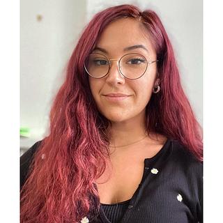 Jeanne Cailleaud Graphiste spécialisé en création de logo