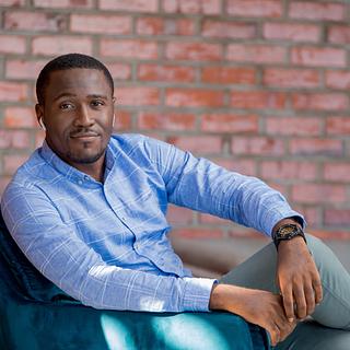 Jaurès Iyoro Community manager