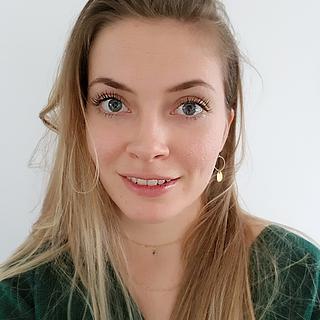 Mélanie Jacquet Consultant en communication