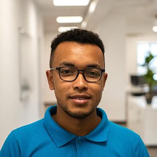 Dina Rakotonirina Développeur Angular