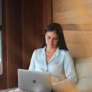 Maryne Ares Community manager