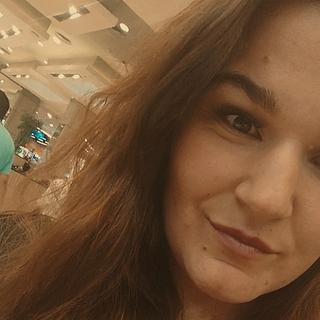 Lauryne Lage Webmaster