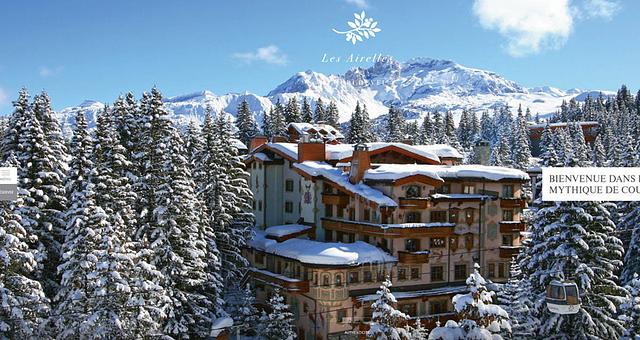 Réalisation et développement des sites Lov Hotel par Nassim Loukili