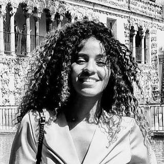 Najma  Tem Graphiste spécialisé en charte graphique