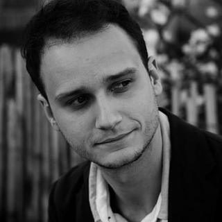 Pierre-YannL Graphiste spécialisé en charte graphique