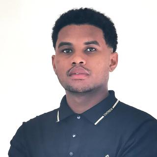 Lionot Razafimandimby Développeur full-stack