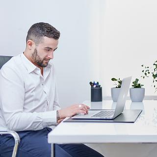 Julien Mesclon Développeur spécifique