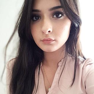 Corinne Azmakoglu Assistant virtuel