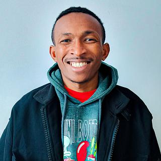 Fréderic Rabezafy Graphiste spécialisé en création de logo