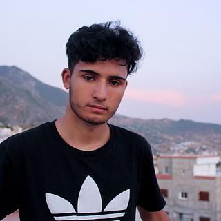 Haitam  Ghilan Créateur de bannière pub