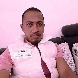 Jimmy Miandrisoa Graphiste spécialisé en création de logo