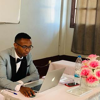 Fitahiana Moussa Développeur Laravel