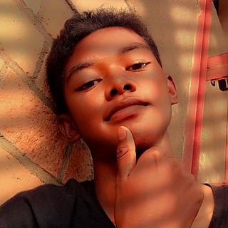 Jariniaina Rivolalao Randriantsakaiza Développeur front-end