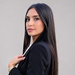 Julie Mendez Community manager