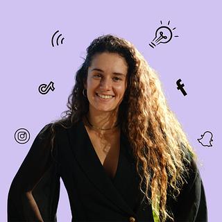 Elise_Comm Community manager