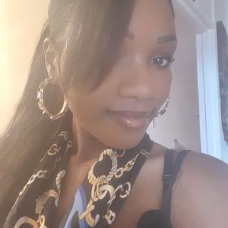 Leslie Mkk Secrétaire