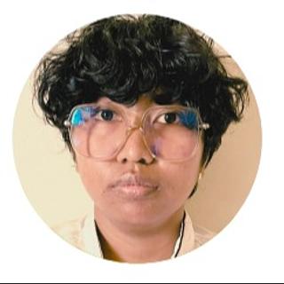 Tiffanie Andrimilanja Webmaster