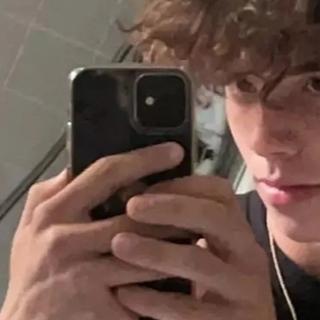 Alexandre  Moreua Développeur React