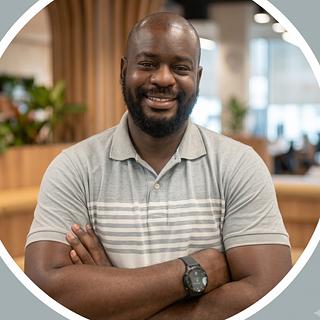 Emmanuel  Elimbi Medi Développeur full-stack