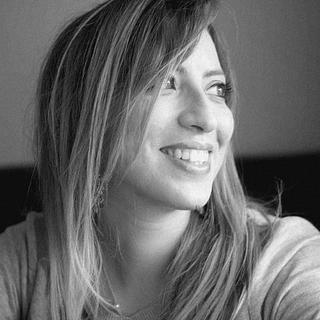 Farah Farah Dimassi Consultant web analytics